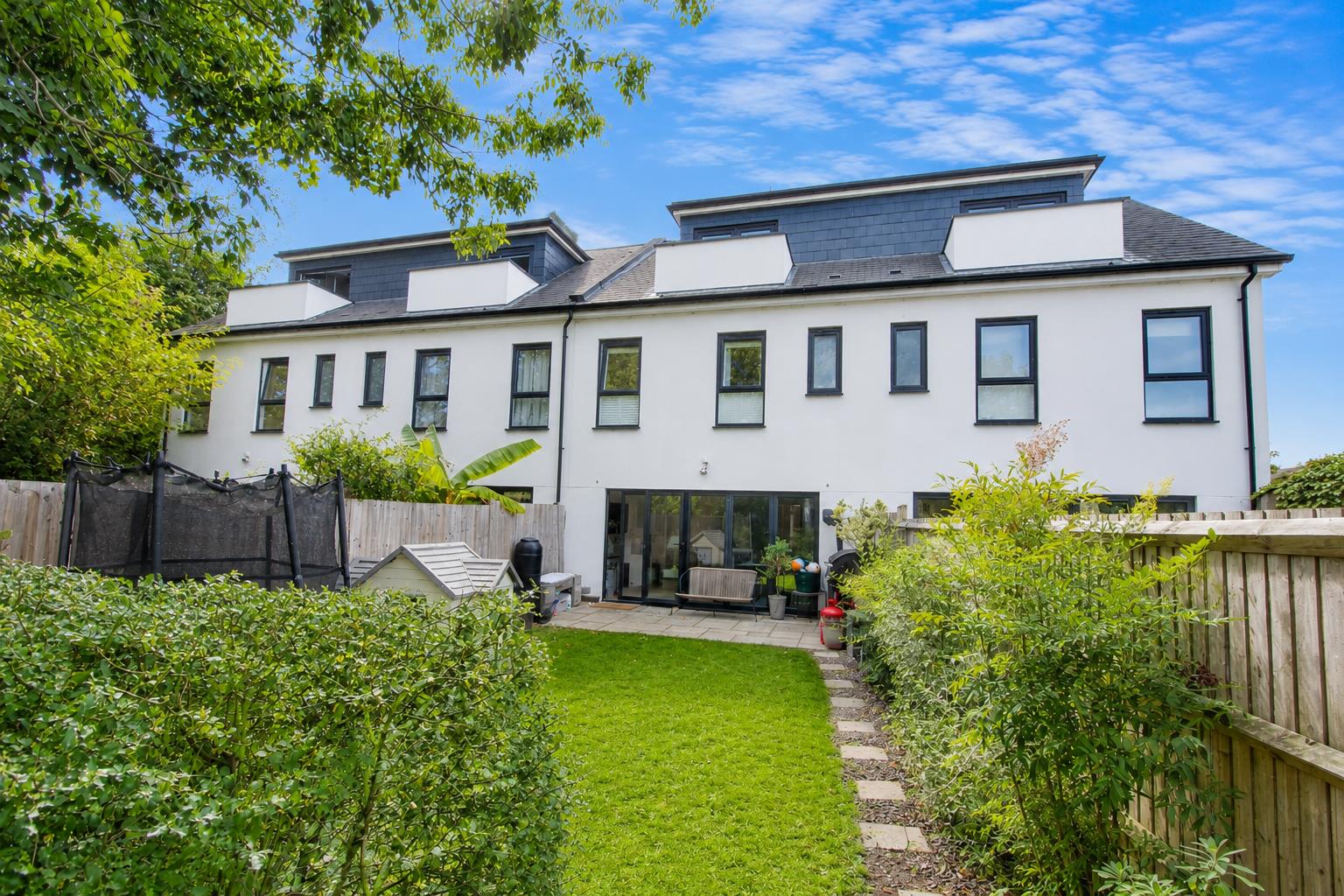 4 bed property in River View Mews, Croydon